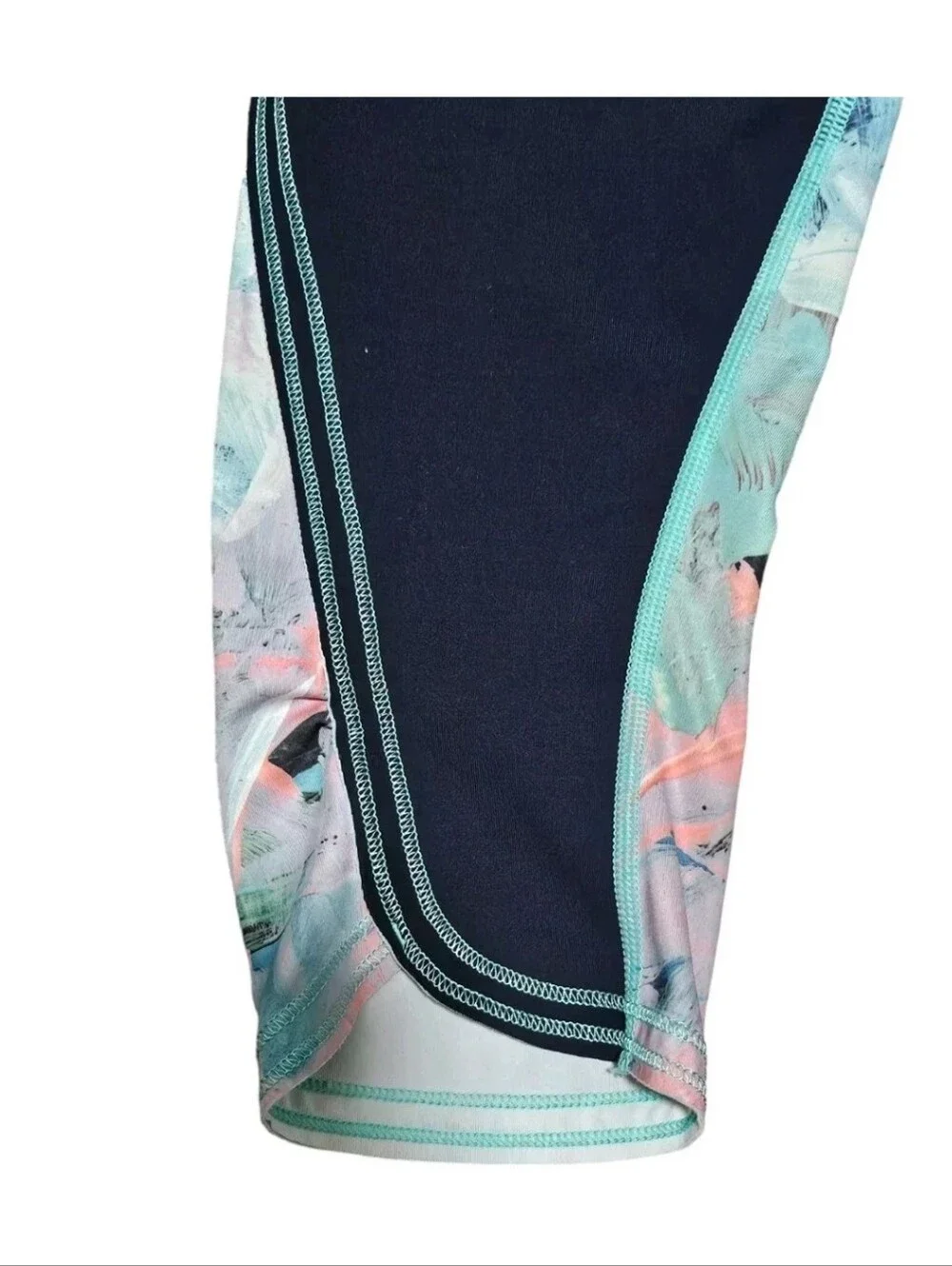 Lululemon Crop Leggings Size 4 Paint Splatter Floral Zip Pocket Drawstring
